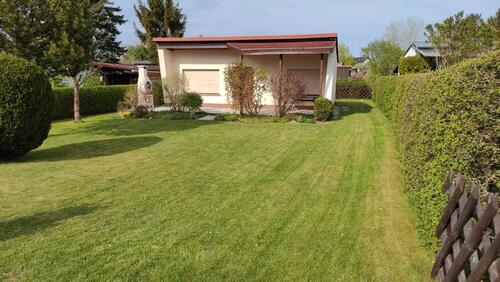 Foto - großer Bungalow in 1. Reihe am See auf 539 m² Eigentumsland