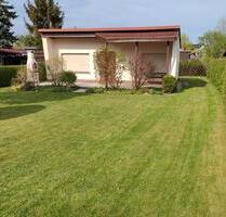 großer Bungalow in 1. Reihe am See auf 539 m² Eigentumsland - Zehdenick