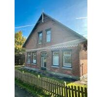 Idyllisches Einfamilienhaus mit großem Grundstück in Herzhorn