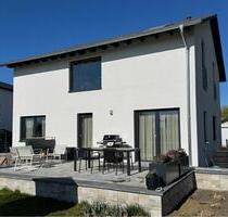 Einfamilienhaus Wohnhaus 254qm voll Unterkellert 572qm Grundstück - Ballendorf