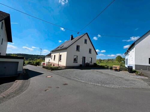 Foto - 7 Zimmer Einfamilienhaus zum Kaufen in Schüller