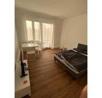 Kernsaniert! 3 Zimmer im Hochparterre - Berlin Kreuzberg