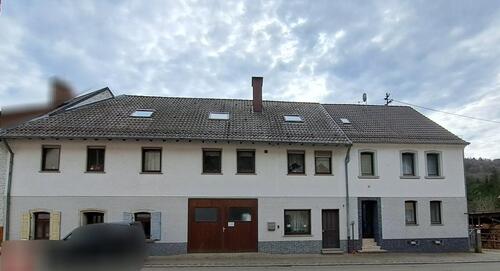 Foto - Großes Haus mit viel Potenzial für Mehrgenerationen wohnen.