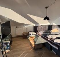 Traumhafte lichtdurchflutete 5-Zimmer Wohnung mit Balkon - Bad Arolsen