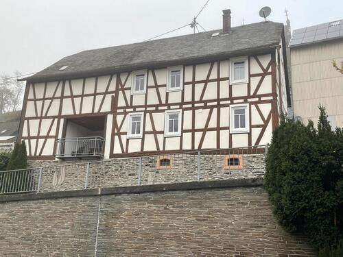 Foto - Haus zur Miete - 1.111,00 EUR Kaltmiete,