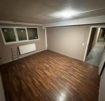 Große 5 Zimmer Wohnung WG geeignet - Frankfurt am Main Niederrad