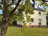 Foto - Freistehendes Zweifamilienhaus, viergeschossig (unterkellert)