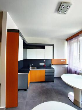 Foto - 3-Zimmer-Wohnung in einem modernisierten Gebäude.