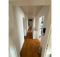 Großzügige 5 Zimmer Wohnung - 300.000,00 EUR Kaufpreis, in Kirchheim am Neckar (PLZ: 74366)