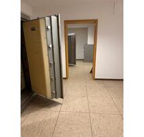 Sicherer Lagerraum - 920,00&nbsp;EUR Kaltmiete, ca.&nbsp; 110,00&nbsp;m&sup2; in Overath (PLZ: 51491)