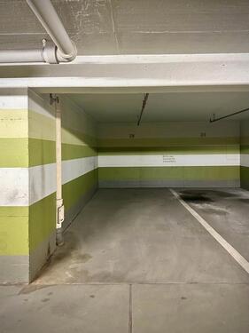 Foto - Kfz Tiefgaragen-Stellplatz nähe Hauptbahnhof, ideal f. Oldtimer Langzeitmieter