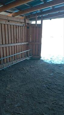 Foto - STELLPLATZ FÜR EINEN WOHNANHÄNGER USW