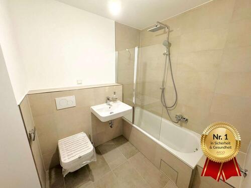 Foto - Zentrales Wohnen - Sonniger Balkon I moderne Einbauküche I Bad mit Wanne