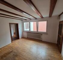 4,5-Zimmer-Wohnung, 118 m², 2. OG, Aufzug, Stellplatz, Innenhof - Weißenburg in Bayern