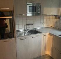 Helle Moderne Wohnung 2,5 Zimmer mit Stellplatz und Terrasse - Nürtingen