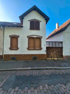 Foto - Einfamilienhaus mit Nebengebäude