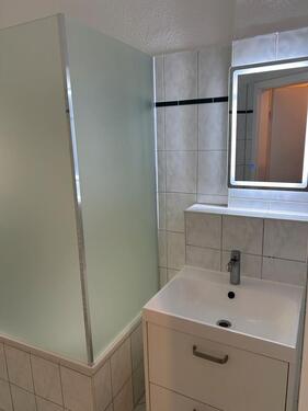 Foto - 2 Zimmer * 1. OG * EBK + neue Geräte * Erstbezug nach Sanierung *