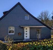 Doppelhaushälfte, großes Grundstück, ruhige Lage, Niederbergheim - Warstein