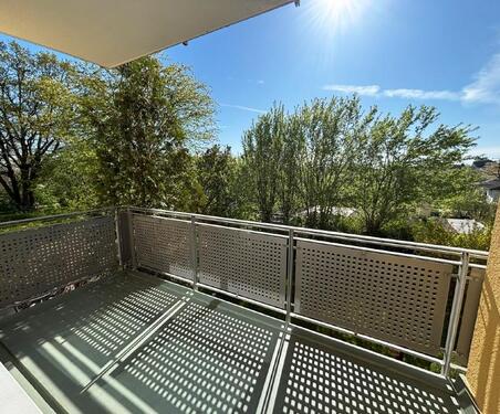 Foto - Renovierte 2-Zi.-Whg. mit Balkon 