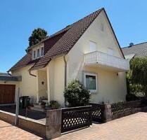 Freistehendes Einfamilienhaus mit Garten - Edenkoben