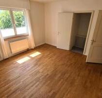 Praxisraum mit Wartezimmer - 560,00 EUR Kaltmiete, in Wangen im Allgäu (PLZ: 88239)