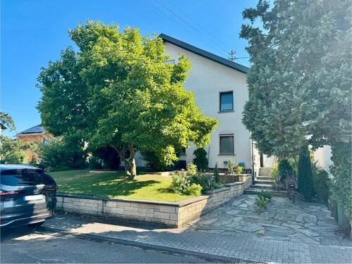 Foto - Dreifamilienhaus in bester Lage von Neudorf – von privat