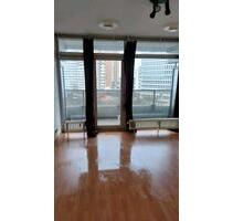 Appartement im Hochhaus - 640,00&nbsp;EUR Kaltmiete, ca.&nbsp; 23,00&nbsp;m&sup2; in Köln (PLZ: 50937) Lindenthal