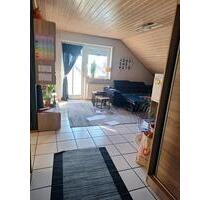 Esselbach: DG-Wohnung mit 3 Zimmern - Marktheidenfeld Esselbach: DG-Wohnung mit 3 Zimmern - Marktheidenfeld