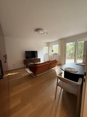 Foto - Ruhige EG-Wohnung mit Gartenterrasse und Schwimmbad im Haus