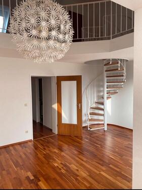 Foto - 3-Zimmer Wohnung mit Dachterasse und Wintergarten auf 2 Ebenen