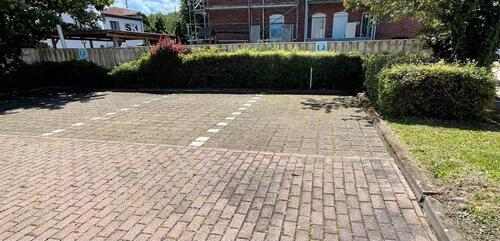 Foto - Parkplatz Nähe Bahnhof mit Videoüberwachung