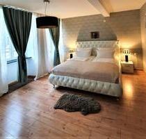 Traumlage Innenstadt 3 Zimmer Wohnung möbliert renoviert Altbau - Freiburg im Breisgau