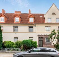 Helle 3-Raum-Wohnung mit Altbaucharme und modernem Komfort - Burg