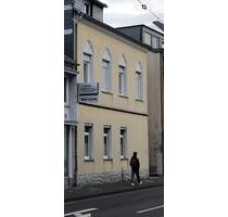 3 Zimmer DG Wohnung SIEGBURG - 1.045,00&nbsp;EUR Kaltmiete, ca.&nbsp; 67,00&nbsp;m&sup2; in Siegburg (PLZ: 53721)