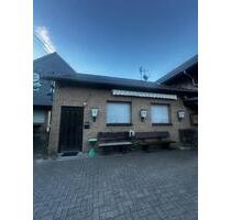 Idyllisches Geschäfts- und Wohnhaus mit Entwicklungspotenzial - Windeck