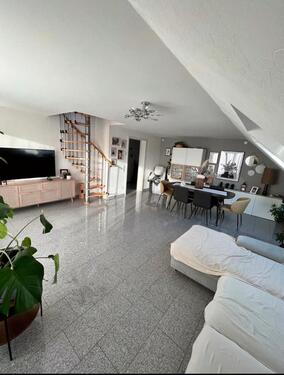 Foto - 4 Zimmer WHG mit Balkon - 1.350,00 EUR Kaltmiete,