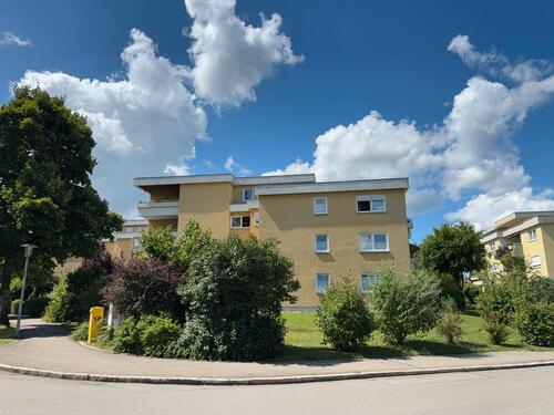 Foto - Möblierte 4-Zimmer-Penthouse-Wohnung mit 2 Balkone, Aufzug in Isny-Wohngebiet