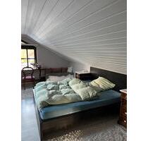 Zimmer im Einfamilienhaus - 650,00&nbsp;EUR Kaltmiete, ca.&nbsp; 45,00&nbsp;m&sup2; in Gilching (PLZ: 82205)