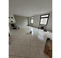 2-Zimmer-Wohnung und Penthouse in Wuppertal-Heckinghausen