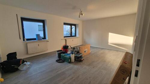 Foto - 3 Zimmer Wohnung Griesheim - 1.300,00&nbsp;EUR Kaltmiete, ca.&nbsp; 90,00&nbsp;m&sup2;