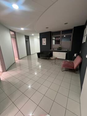 Foto - Büro- Praxis 353qm zu vermieten