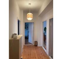 Lebendig wohnen in Schöneberg: 3-Zimmer-Wohnung mit Balkon - Berlin Tempelhof-Schöneberg