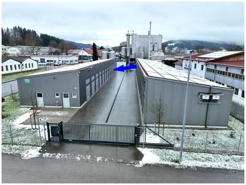 Foto - XXL-Garage als Abstellplatz für WohnmobilOldtimerAutosLager etc. - eingezäunt und videoüberwacht