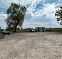 Gewerbefläche mit Büroeinheit und Außenstellplätzen zu vermieten - Regensburg Brandlberg