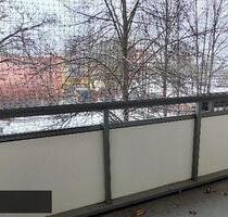 3 Zimmer, Balkon frisch saniert - Zwickau Neuplanitz