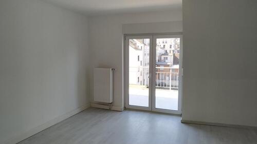 Foto - BALKON, ZENTRAL, 3 ZIMMER - 600,00 EUR Kaltmiete,