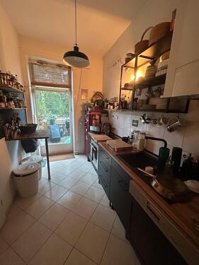 Foto - 3-Zimmer Altbauwohnung mit großem Balkon-Zwischenmiete befristet