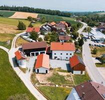 Anwesen Bauerhof dreiseithof mit Baugrundstück - Kößlarn