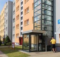 Sanierte 1-Raum-Wohnung in Debschwitz mit Dusche und Aufzug - Gera