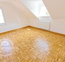 Tolles Single-Domizil + Zweitbezug nach Sanierung - Frankfurt am Main Nord-Ost